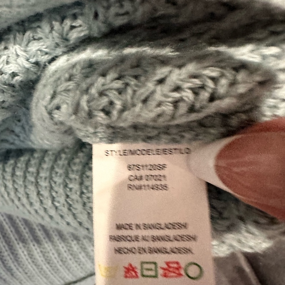 RD Style Sea Foam Sweater Size M - Picture 8 of 9